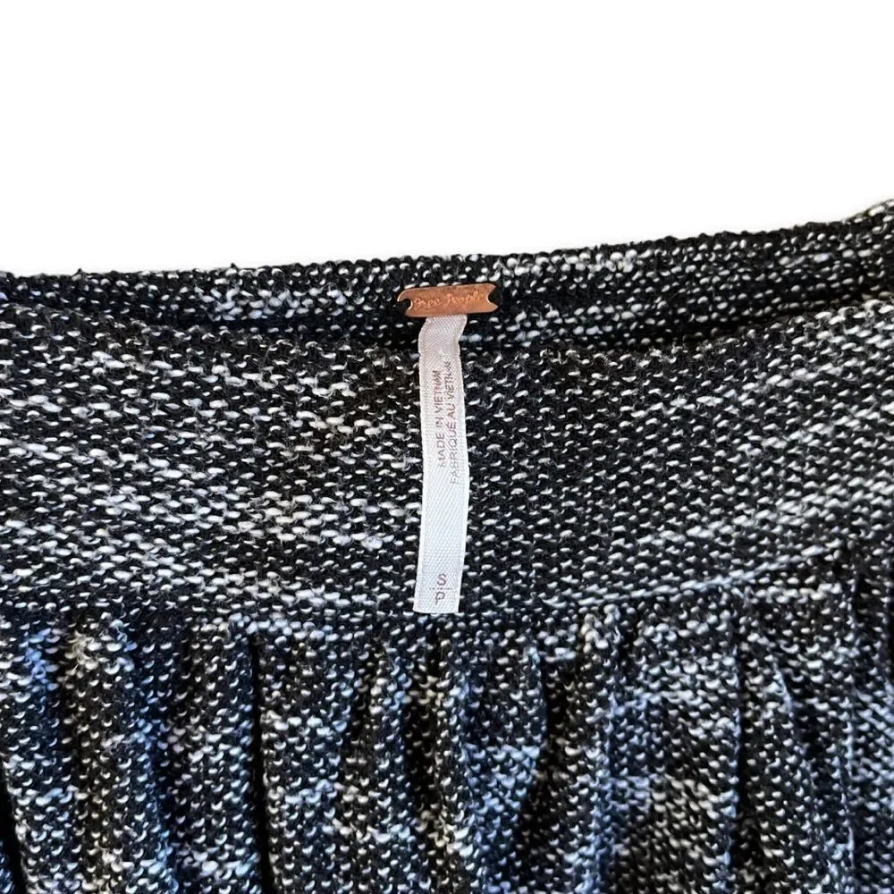 FREE PEOPLE | Black/White Knit Flare Micro Mini Skirt (S)